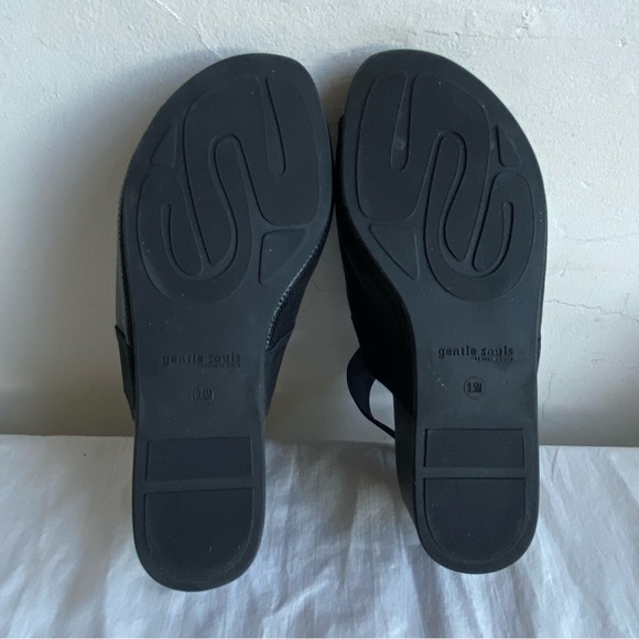 Kenneth Cole Gentle Souls Gianna Black Perforated Leather Sandal  Size 9.5 - Picture 14 of 14